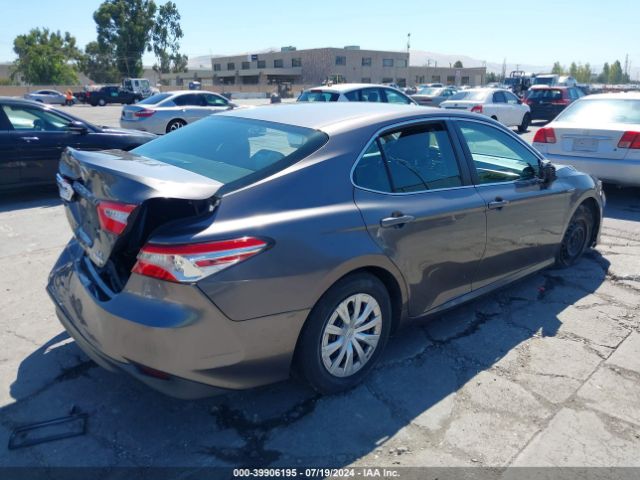4T1B31HK3JU002651 Toyota Camry Hybrid Le