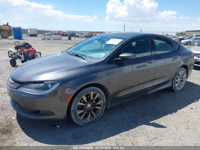 Chrysler 200 S 2015 1C3CCCDG3FN523882 Image 2