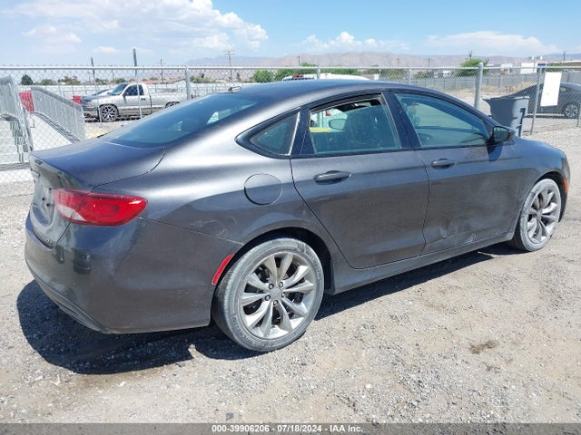 Chrysler 200 S 2015 1C3CCCDG3FN523882 Image 4