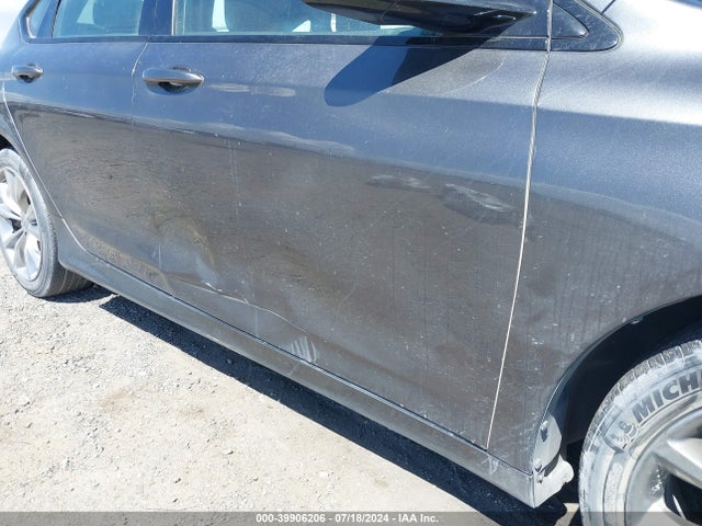 Chrysler 200 S 2015 1C3CCCDG3FN523882 Image 6