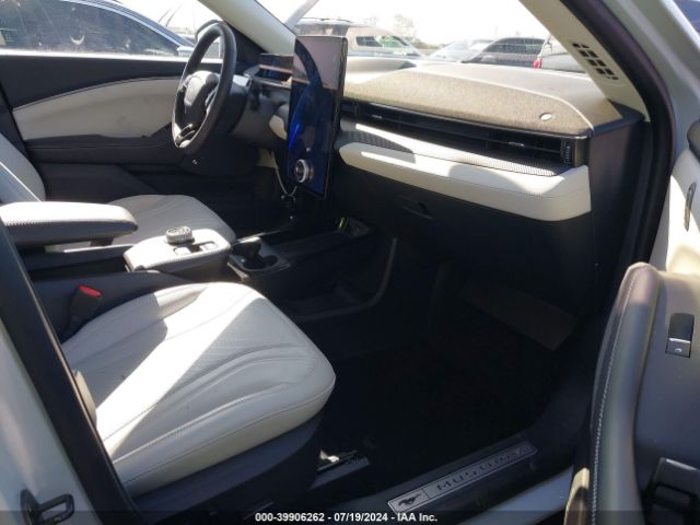 3FMTK3SU4NMA49324 Ford Mustang Mach-e Premium