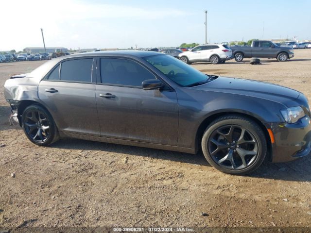 2C3CCABG8PH524575 Chrysler 300 300s