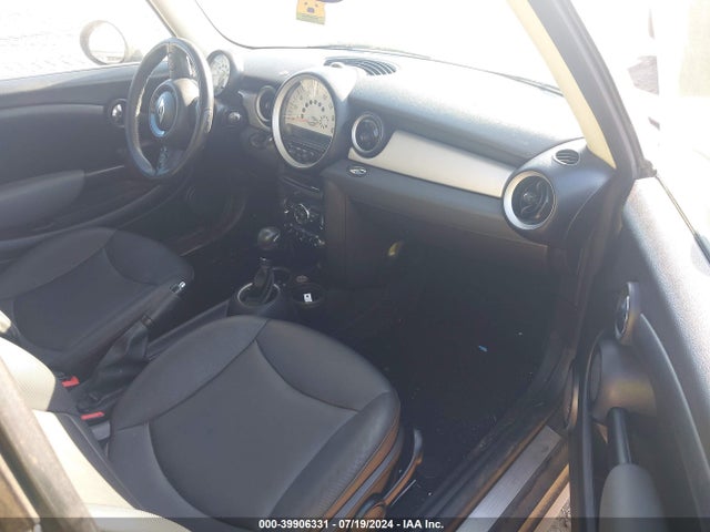 2012 MINI COOPER WMWSU3C57CT539933 Photo 4