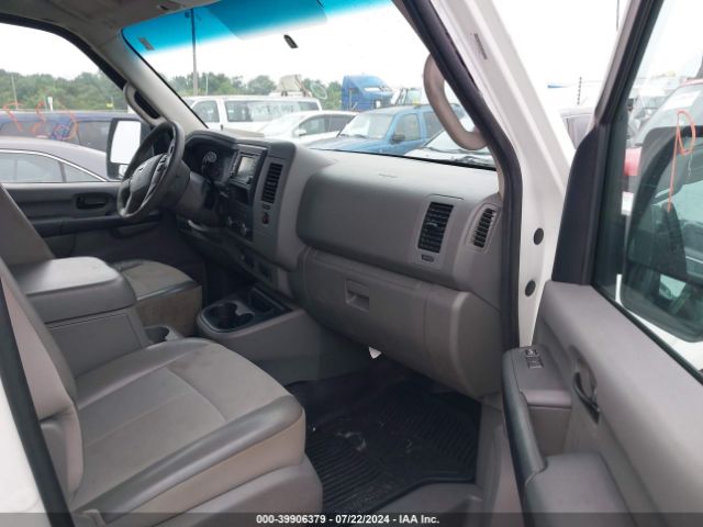 1N6BF0LY4FN802505 Nissan Nv Cargo Nv2500 Hd Sv V6
