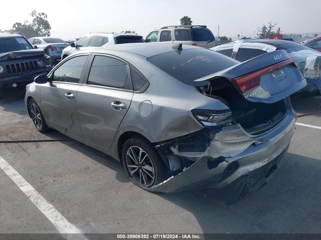 KIA Forte Lxs 2022 3KPF24AD0NE468483 Image 3