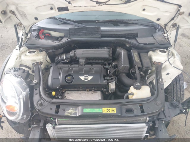 2010 MINI COOPER WMWMF3C59ATZ21395 Photo 9