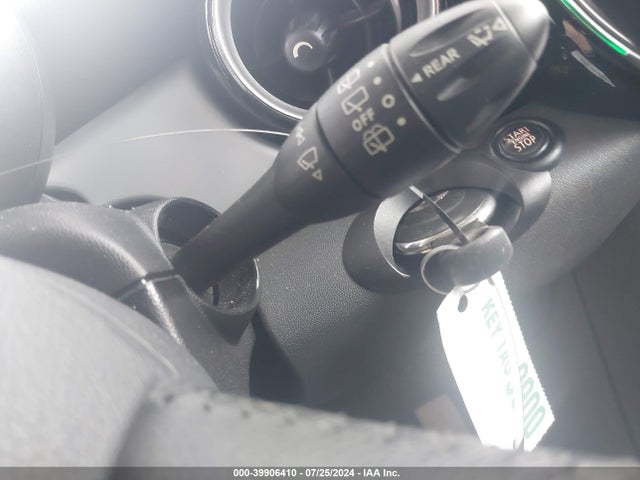 2010 MINI COOPER WMWMF3C59ATZ21395 Photo 10