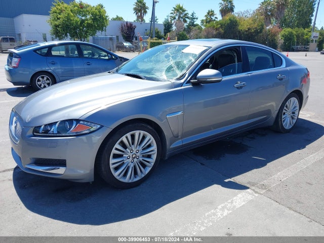 2012 JAGUAR XF SAJWA0HB7CLS60834 Photo 1