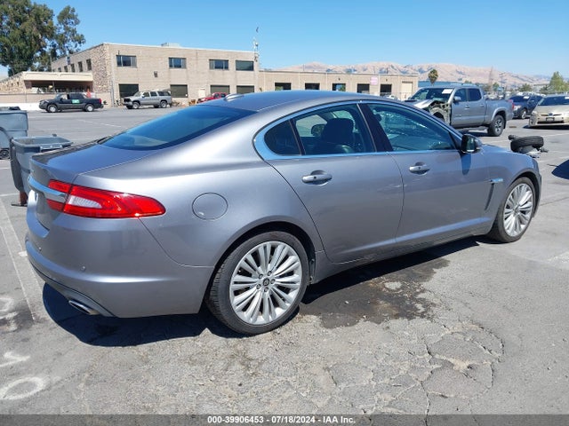 2012 JAGUAR XF SAJWA0HB7CLS60834 Photo 3