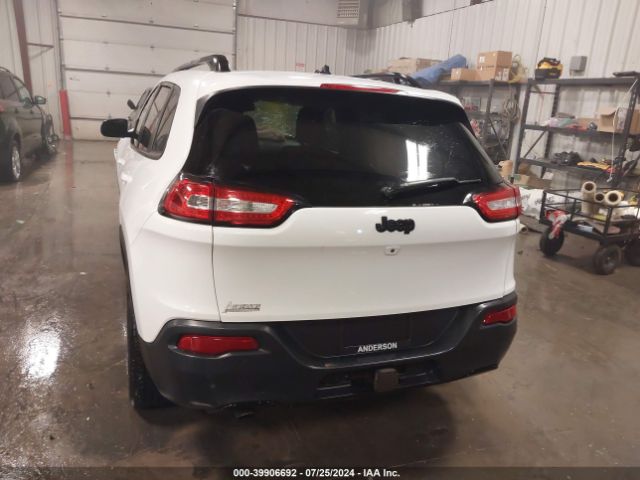 1C4PJLCBXFW722818 Jeep Cherokee Latitude Altitude