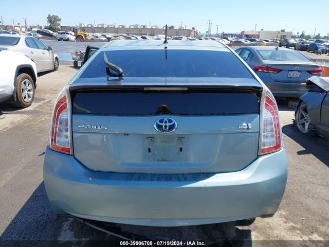 Toyota Prius Two 2015 JTDKN3DU2F1897723 Image 16