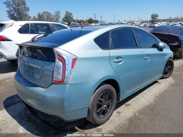 Toyota Prius Two 2015 JTDKN3DU2F1897723 Image 4