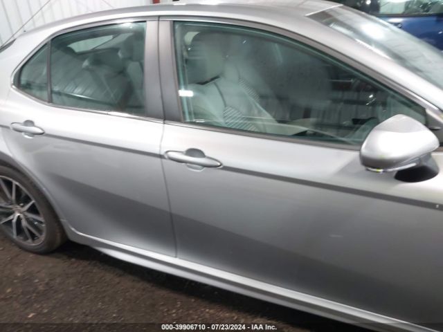 4T1G11BK3MU026649 Toyota Camry Se Awd