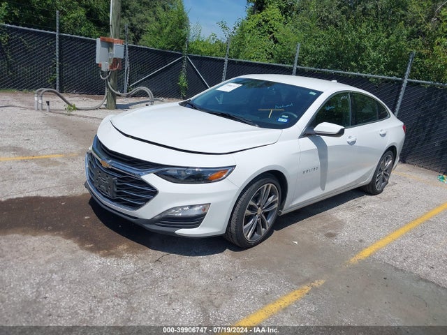 1G1ZD5ST1NF127417 Chevrolet Malibu Fwd Lt