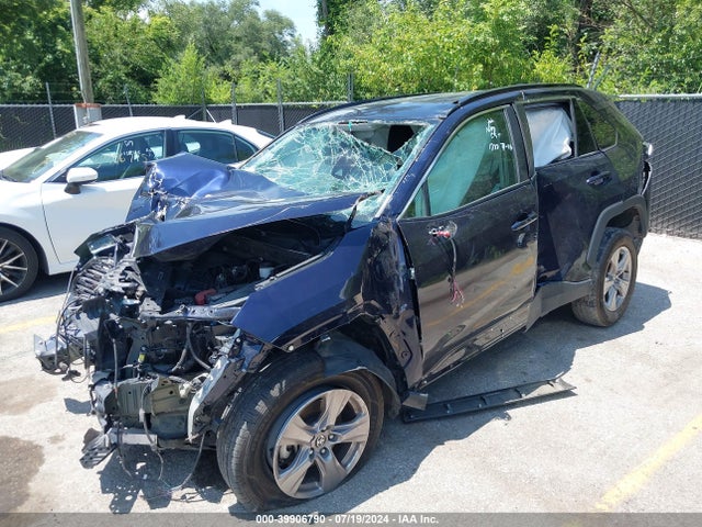 Toyota Rav4 Xle 2022 2T3W1RFV0NW205707 Image 2