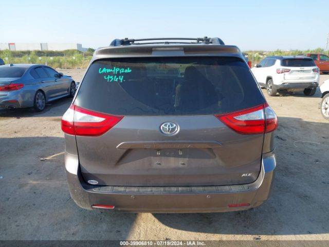 5TDYK3DC2GS742975 Toyota Sienna Xle Premium 8 Passenger