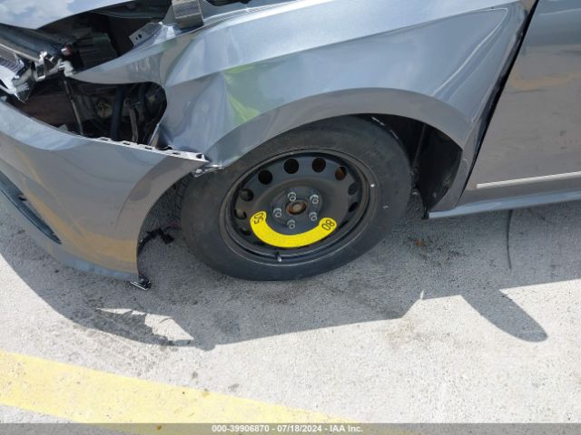 1VWAS7A30GC019153 Volkswagen Passat 1.8t S
