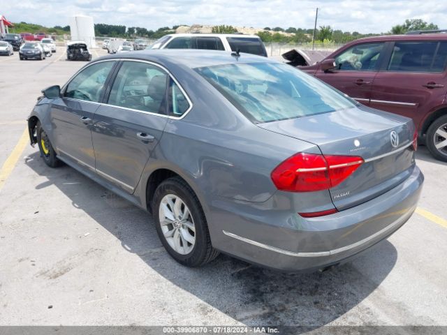 1VWAS7A30GC019153 Volkswagen Passat 1.8t S