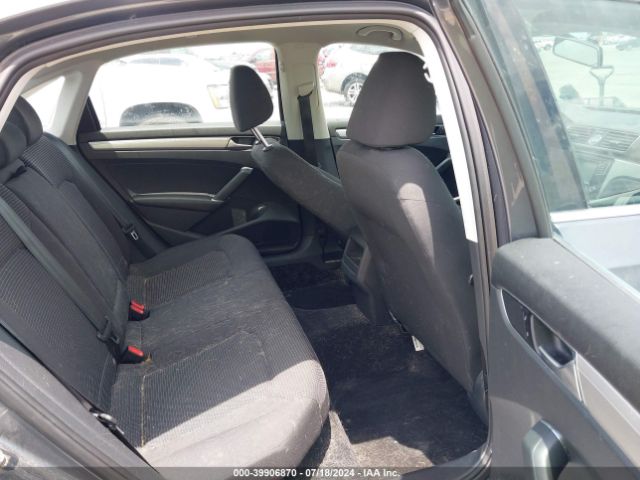 1VWAS7A30GC019153 Volkswagen Passat 1.8t S