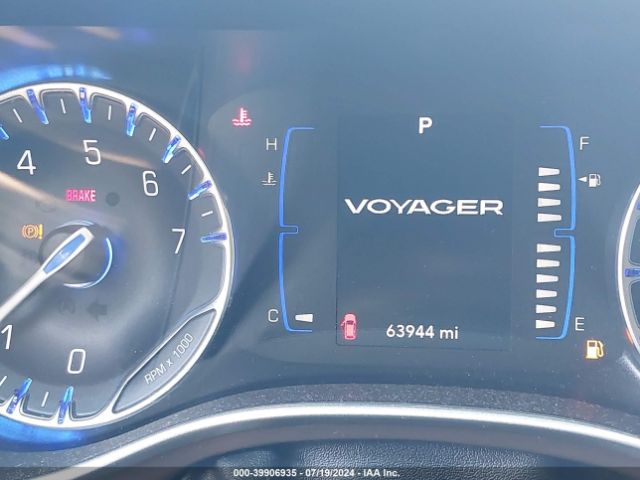 2C4RC1DG3LR261094 Chrysler Voyager Lxi