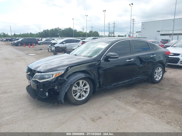 KIA Optima Lx 2017 5XXGT4L37HG164097 Image 2