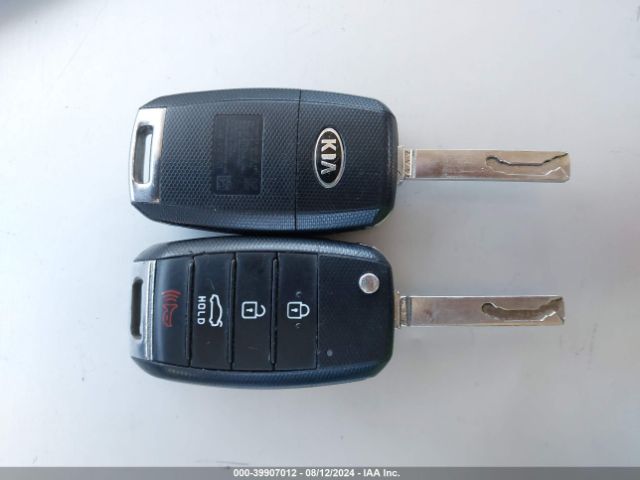 5XXGT4L30JG266041 KIA Optima Lx