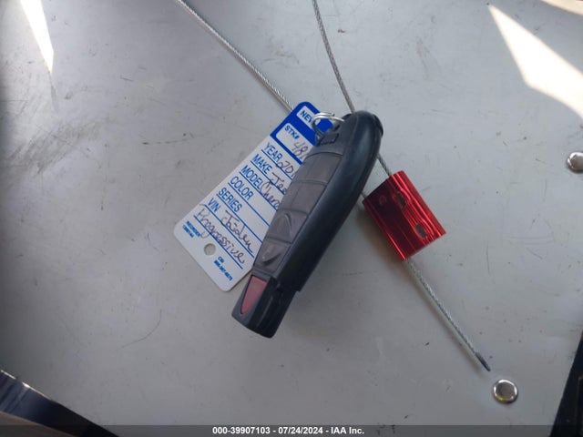 1C4PJMAB5FW556930 Jeep Cherokee Sport