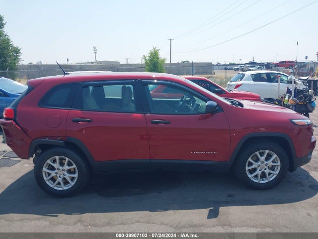 1C4PJMAB5FW556930 Jeep Cherokee Sport