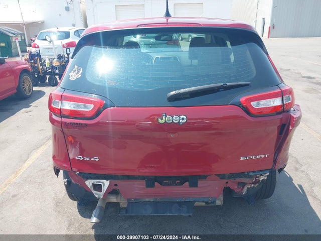 1C4PJMAB5FW556930 Jeep Cherokee Sport