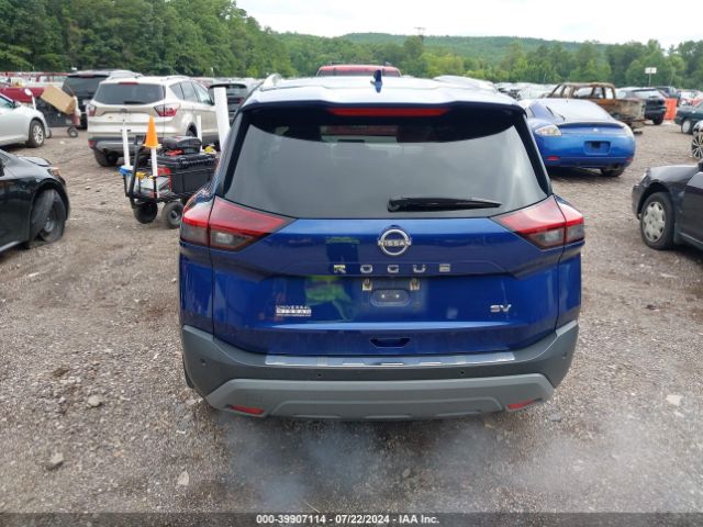 5N1BT3BA6NC724011 Nissan Rogue Sv Fwd