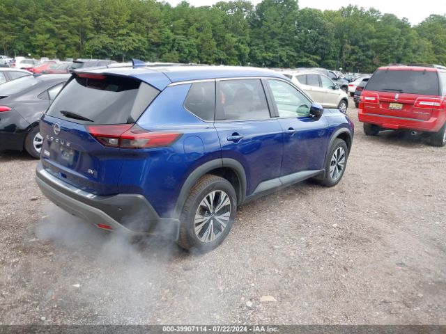 5N1BT3BA6NC724011 Nissan Rogue Sv Fwd