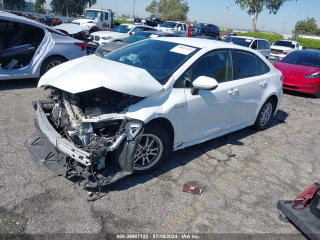 Toyota Corolla Hybrid Le 2020 JTDEBRBE1LJ001332 Image 2