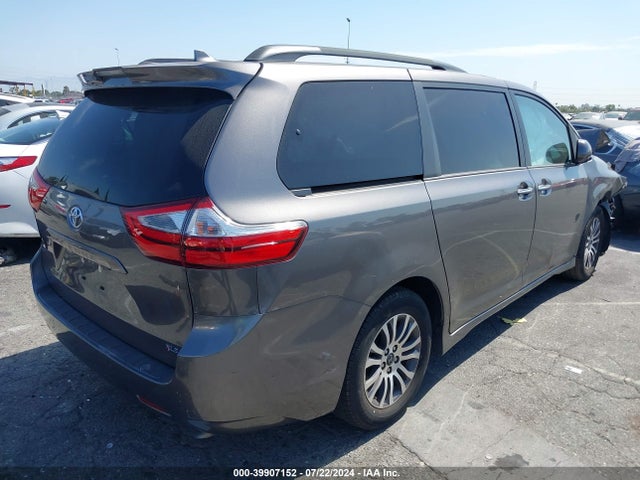 Toyota Sienna Xle 8 Passenger 2018 5TDYZ3DC8JS909018 Image 4