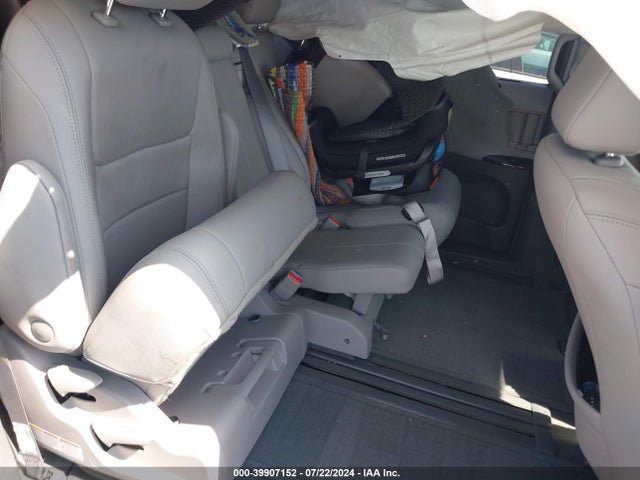 Toyota Sienna Xle 8 Passenger 2018 5TDYZ3DC8JS909018 Image 8