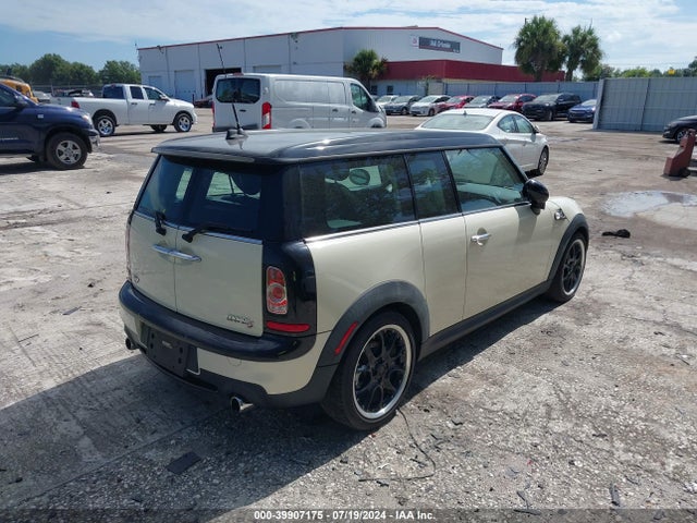 2011 MINI COOPER S CLUBMAN WMWZG3C55BTY30399 Photo 3