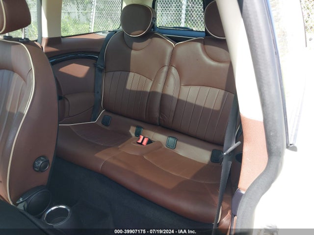 2011 MINI COOPER S CLUBMAN WMWZG3C55BTY30399 Photo 7