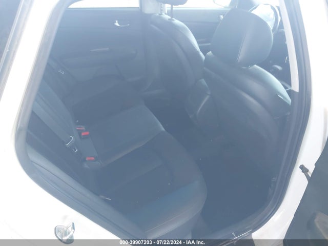 KIA Optima S 2019 5XXGT4L35KG369828 Image 8
