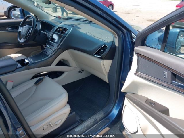 2LMPJ8KP2KBL61624 Lincoln Nautilus Select