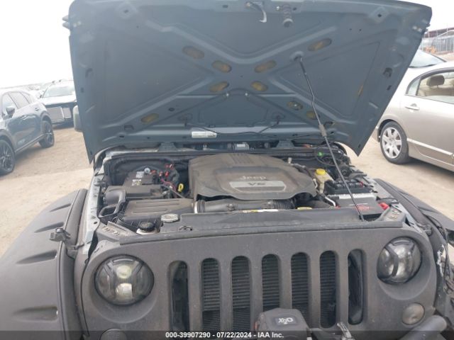 1C4BJWDG4FL588461 Jeep Wrangler Unlimited Sport