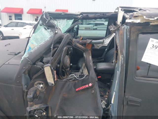1C4BJWDG4FL588461 Jeep Wrangler Unlimited Sport
