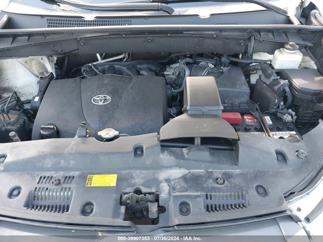 Toyota Highlander Xle 2018 5TDJZRFH3JS870111 Image 10