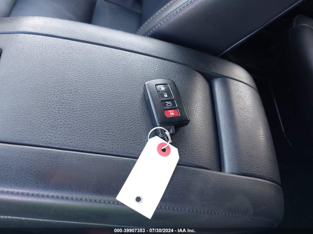 Toyota Highlander Xle 2018 5TDJZRFH3JS870111 Image 11