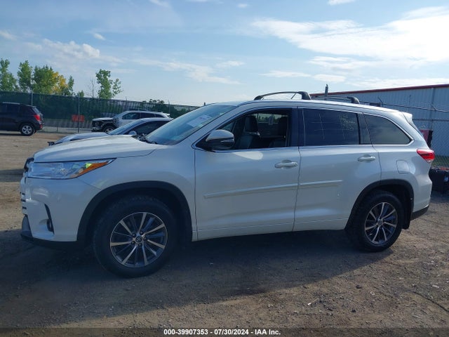 Toyota Highlander Xle 2018 5TDJZRFH3JS870111 Image 14