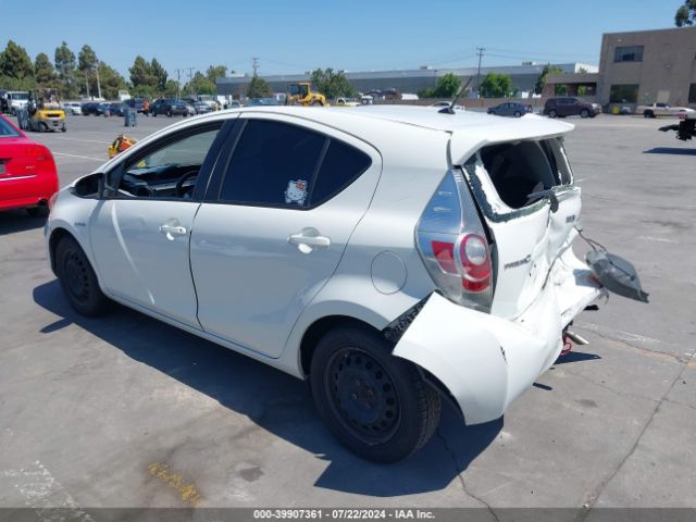 JTDKDTB34E1574429 Toyota Prius C One