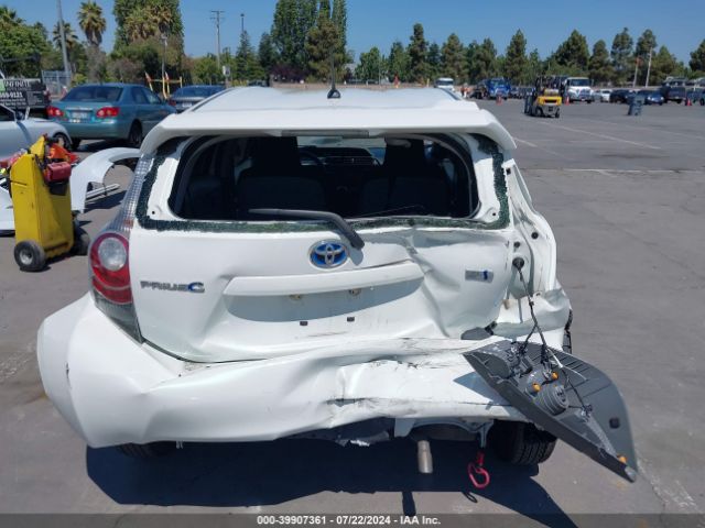 JTDKDTB34E1574429 Toyota Prius C One