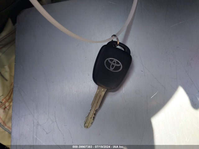 2T1BURHE4HC762170 Toyota COROLLA SE