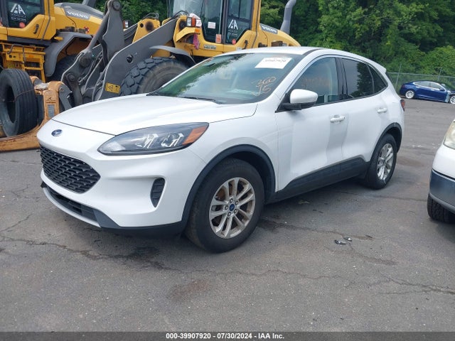 Ford ESCAPE SE 2020 1FMCU9G67LUB80196 Image 2