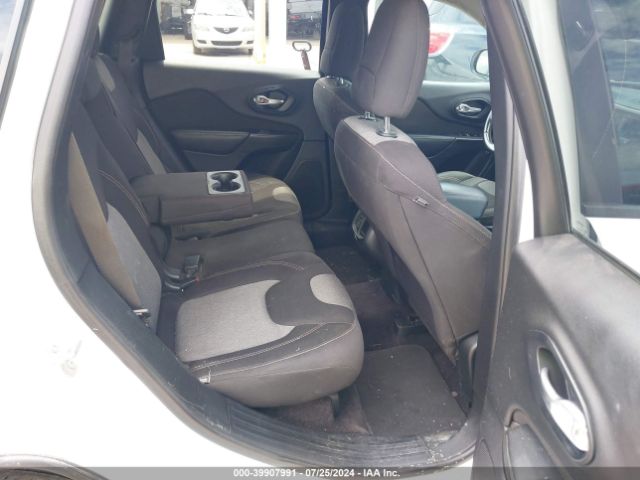 1C4PJLAB4GW369318 Jeep Cherokee Altitude