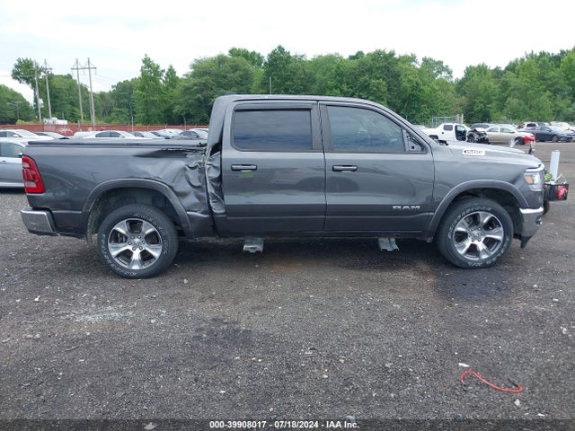 1C6SRFJT5MN687566 RAM 1500 Laramie  4x4 5'7 Box