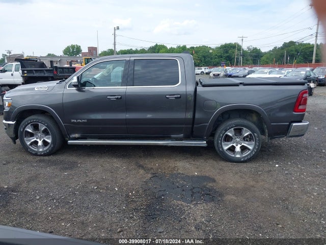 1C6SRFJT5MN687566 RAM 1500 Laramie  4x4 5'7 Box